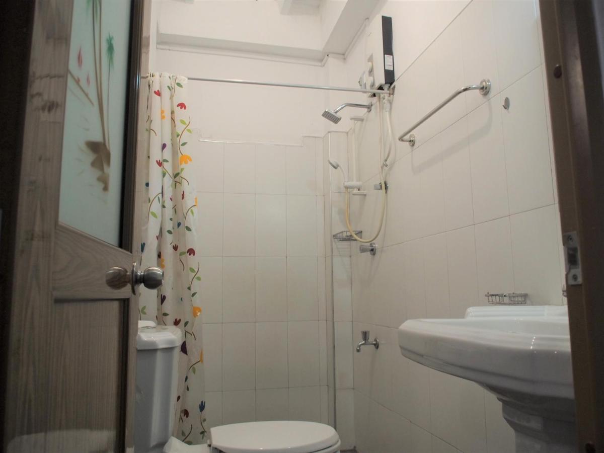 Nisha Homestay Inn Перадения Екстериор снимка
